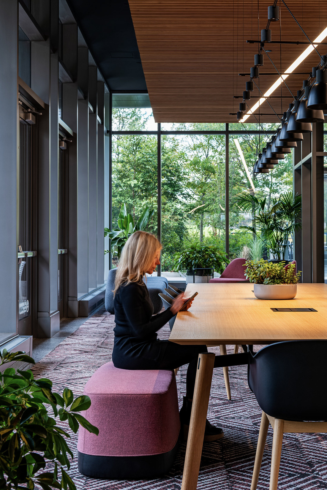 Comfortable furniture options within the lobby space at 100 Forge