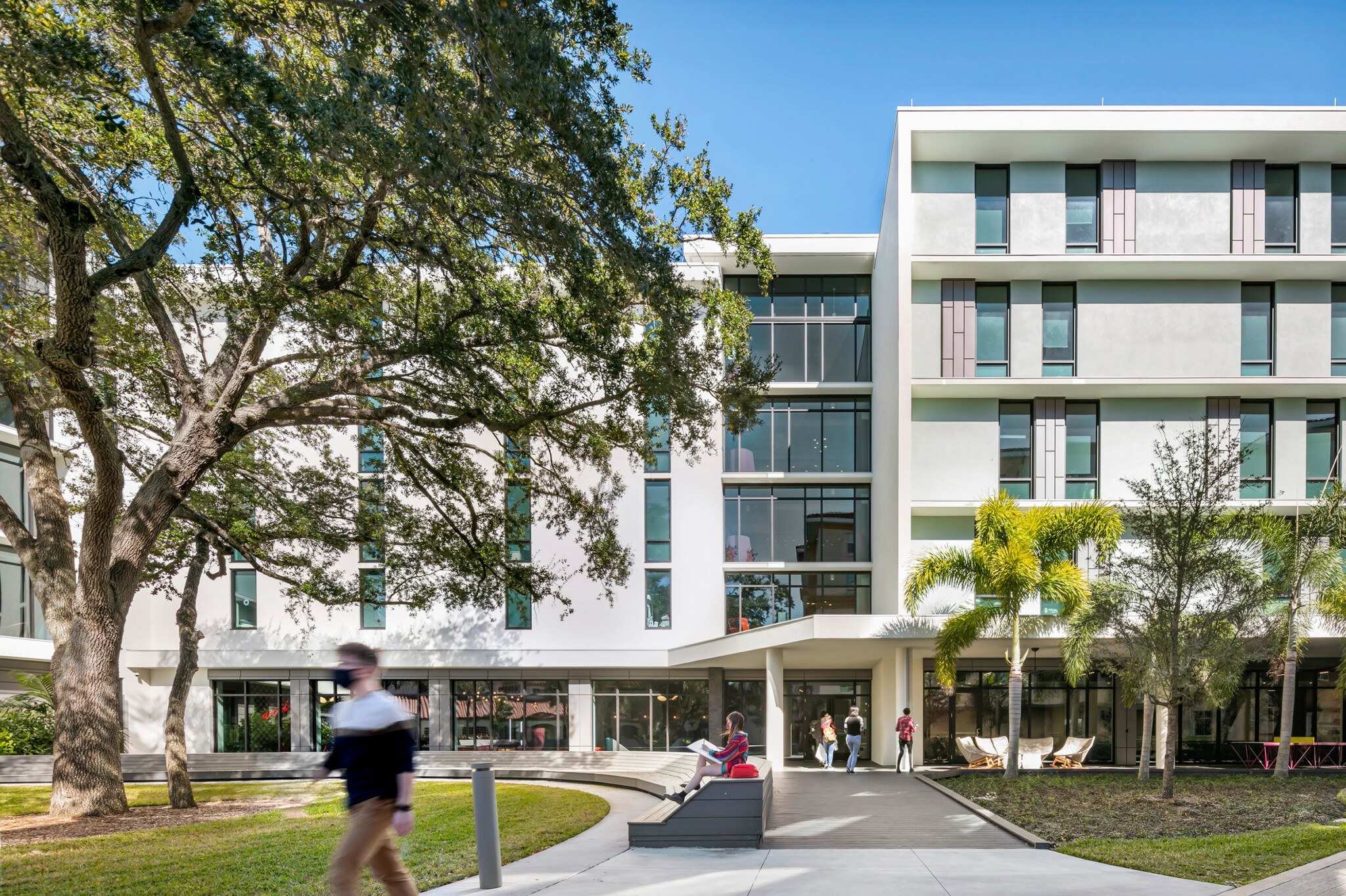 Ringling College of Art and Design Greensboro Hall — Ayers Saint Gross