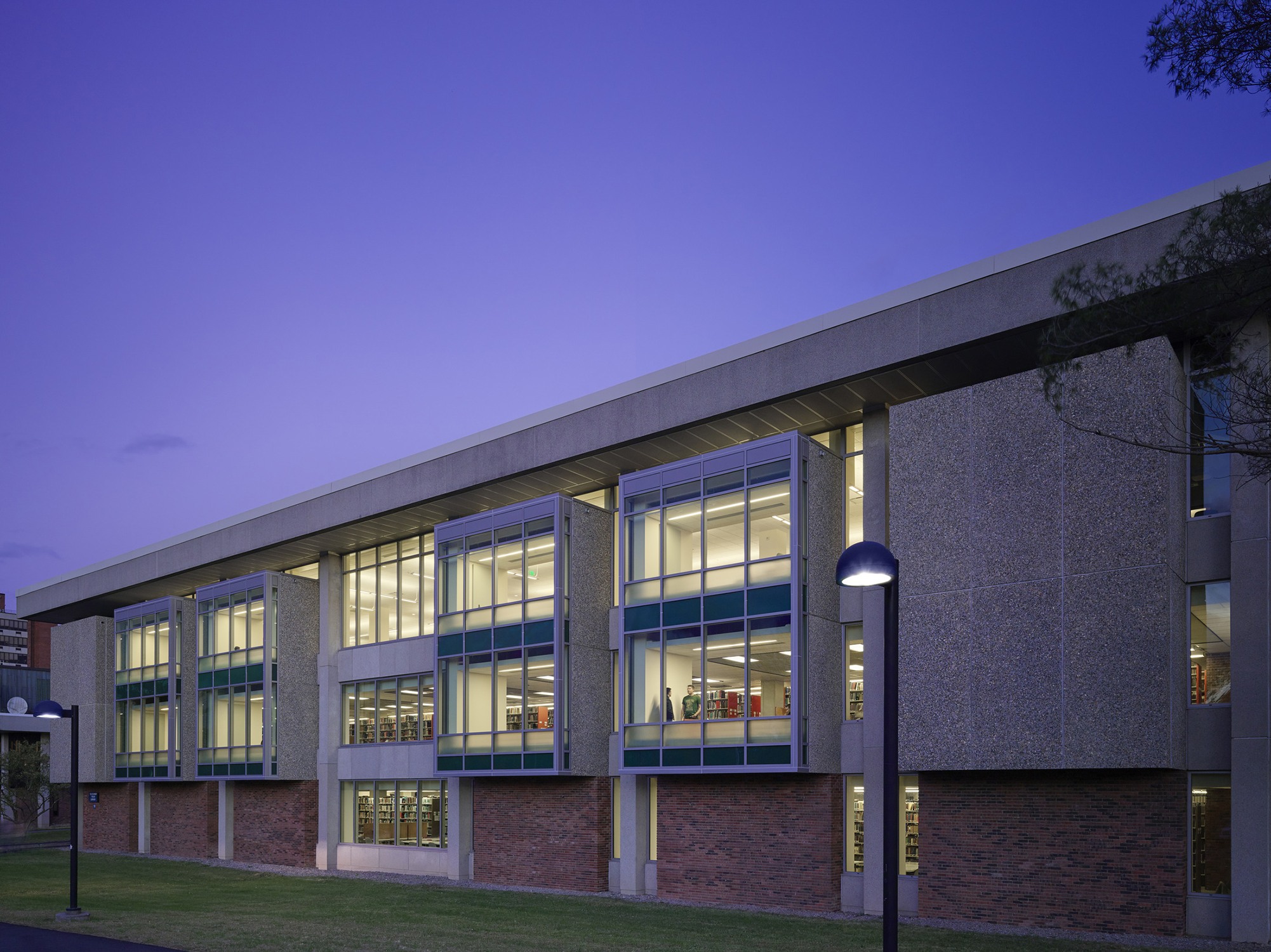 Reinvented façade with access to daylight at Sojourner Truth Library at SUNY New Paltz