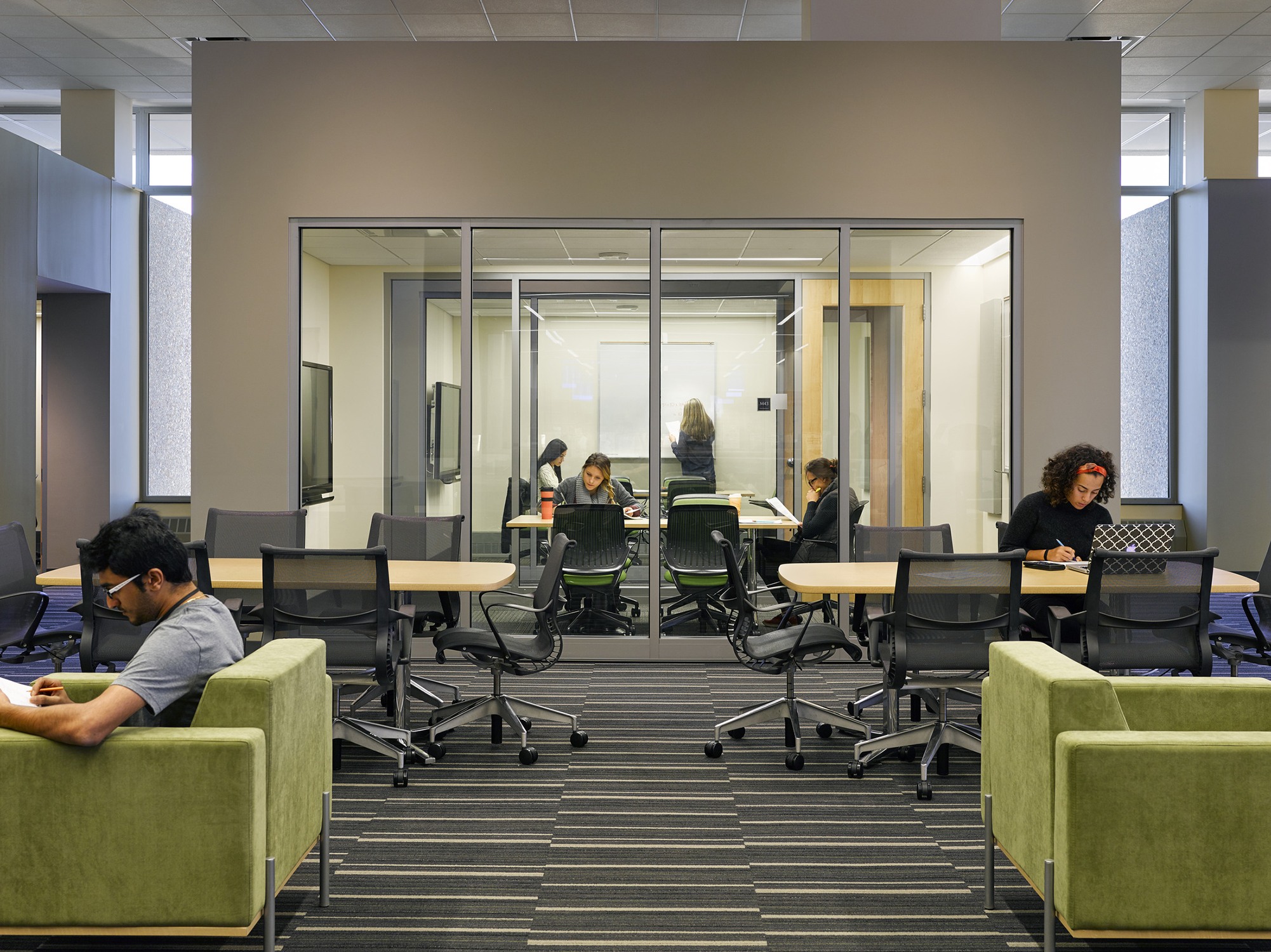 Group study space at Sojourner Truth Library at SUNY New Paltz