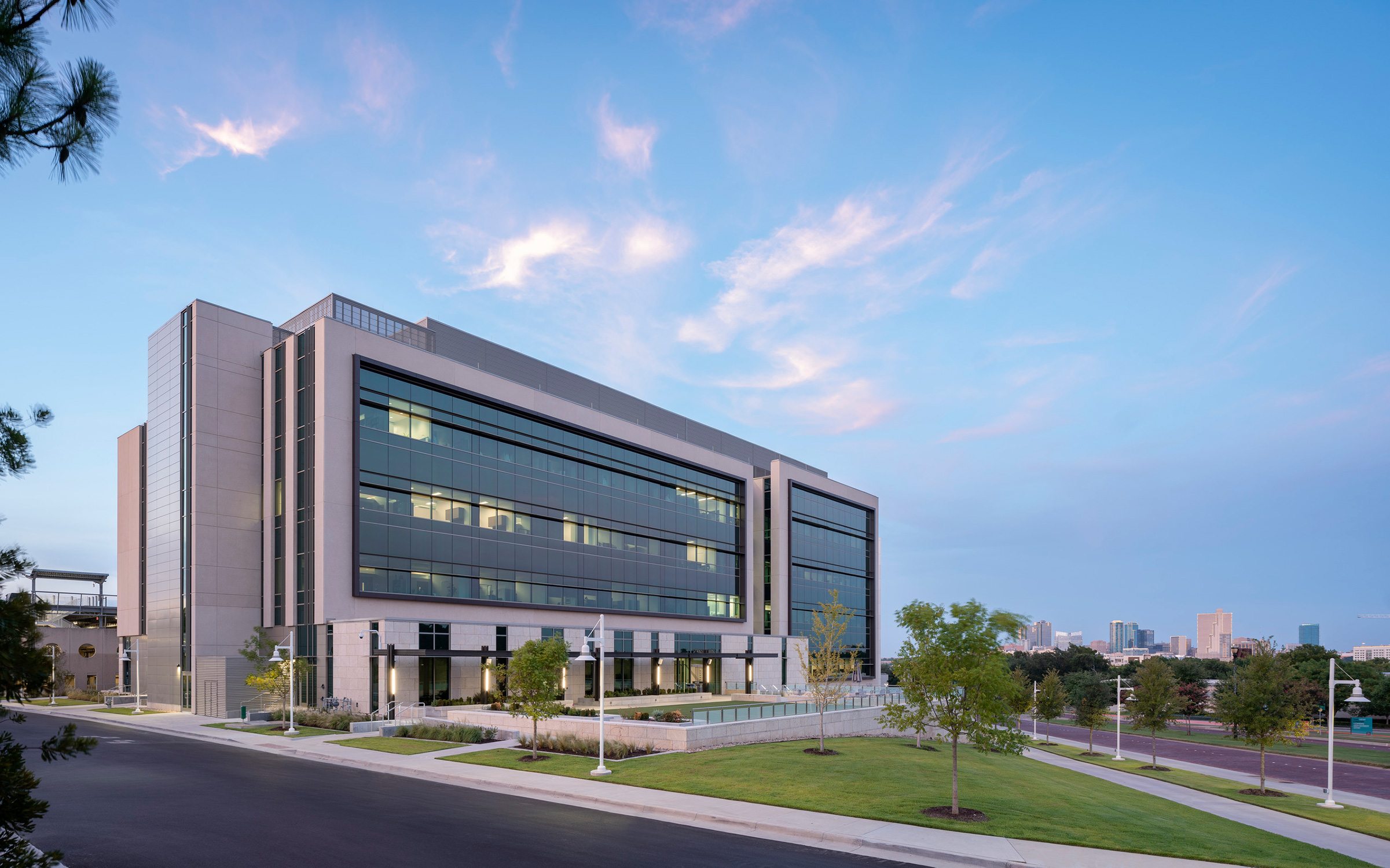 Exterior dusk image of the University of North Texas Interdisciplinary Research and Education Building