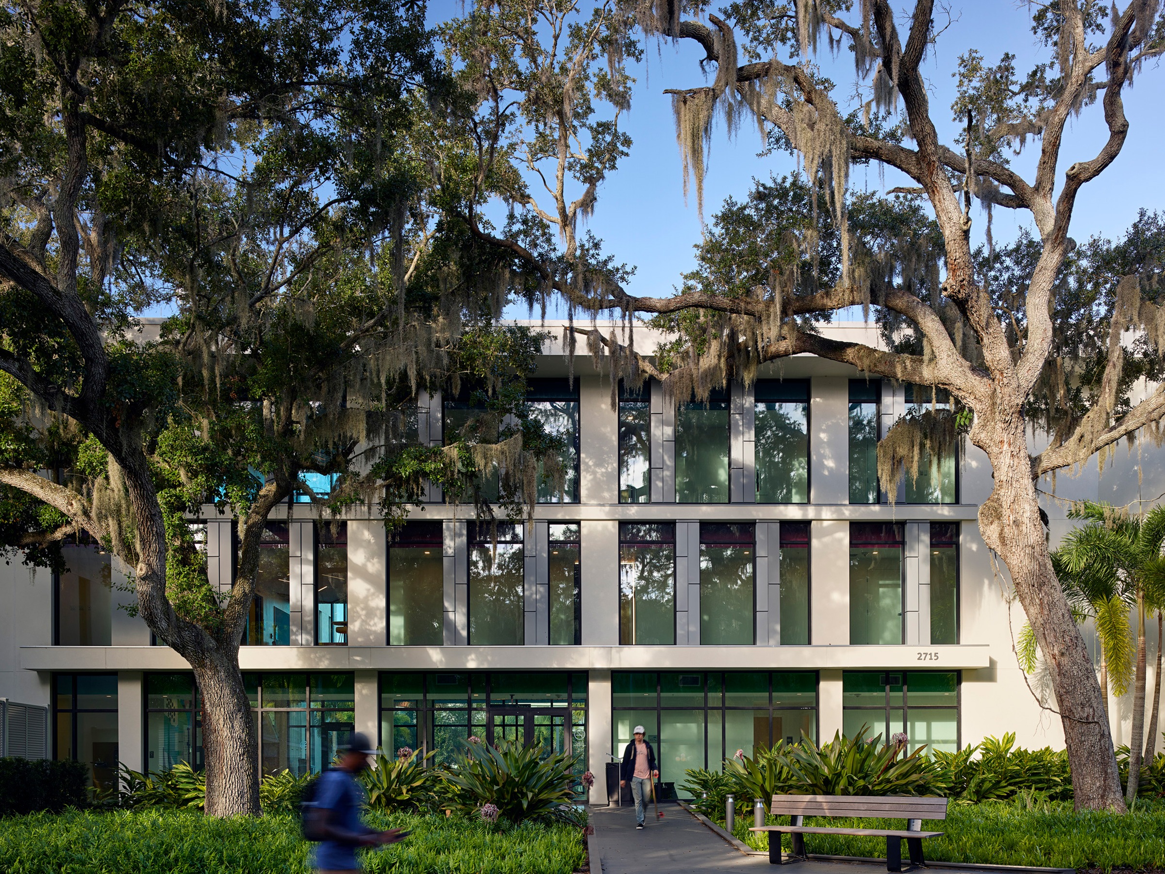 Exterior view of Bridge Hall at Ringling College of Art and Design
