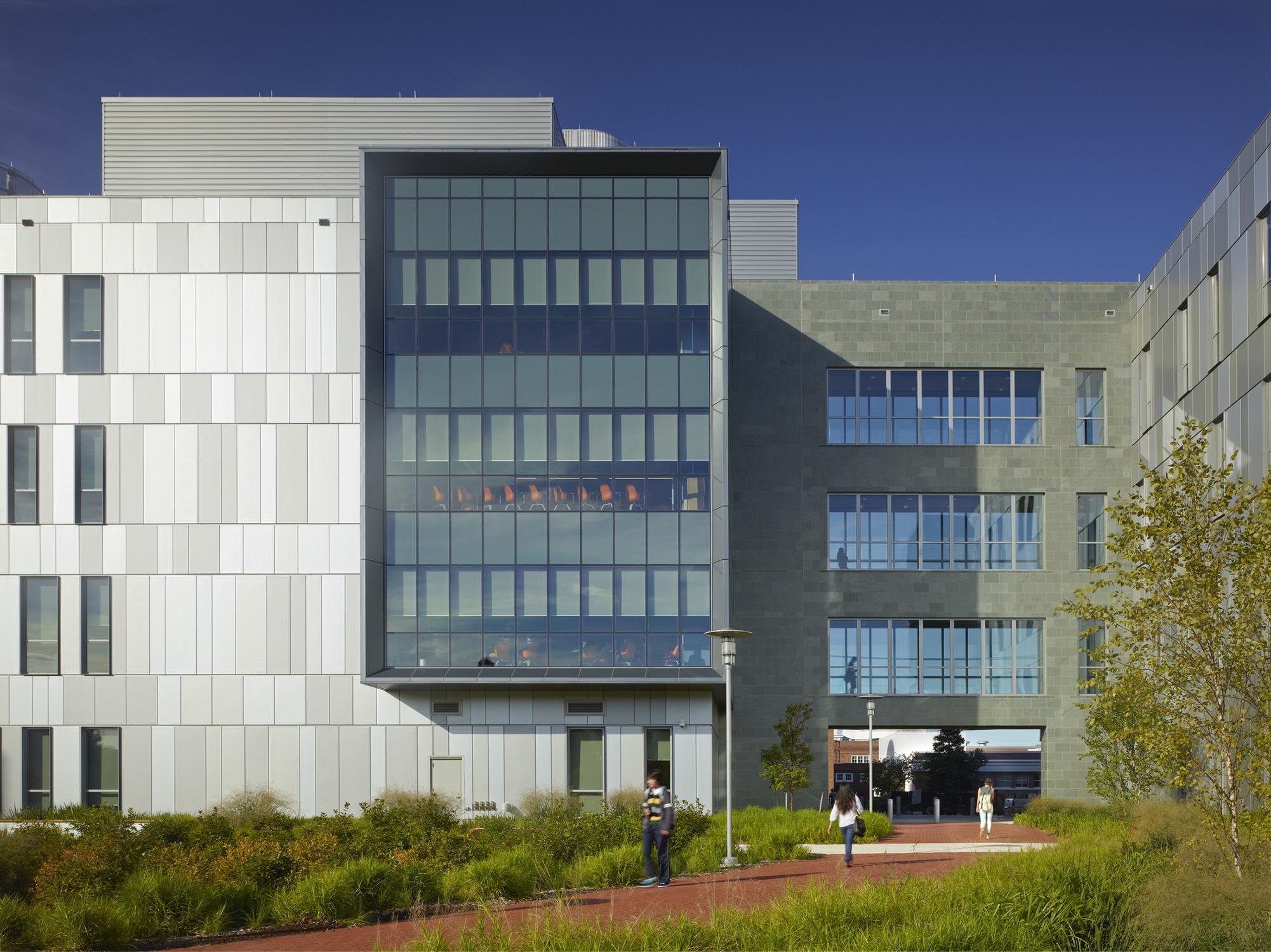 Bridge connecting the research and teaching wings of the University of Delaware Interdisciplinary...