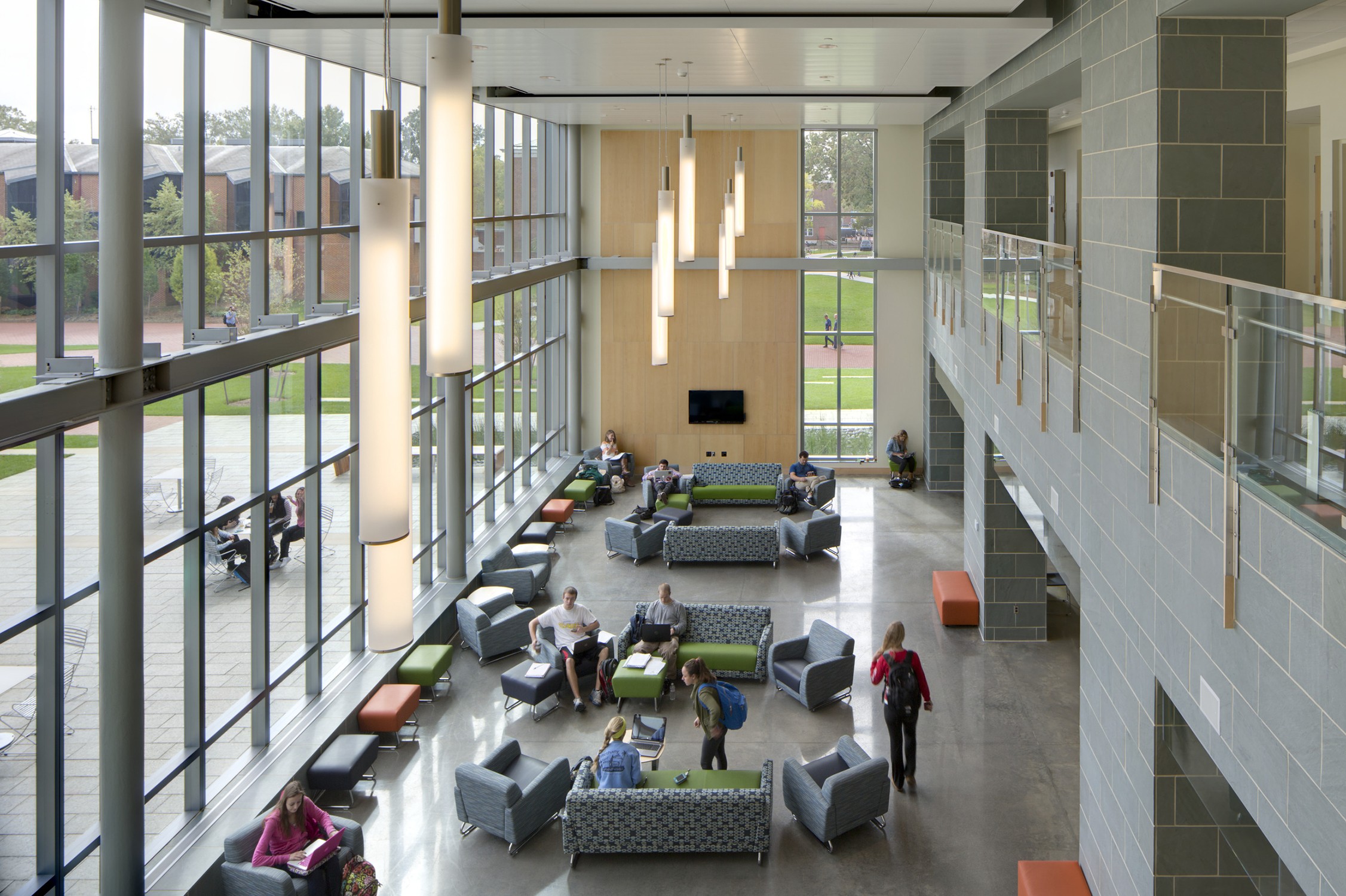 The commons from above at the University of Delaware Interdisciplinary Science & Engineering Laboratory