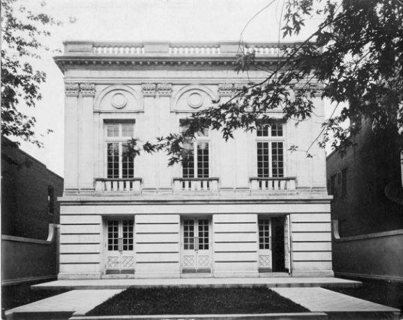 Black and white historic photo of the façade of the Branch Public Bath House