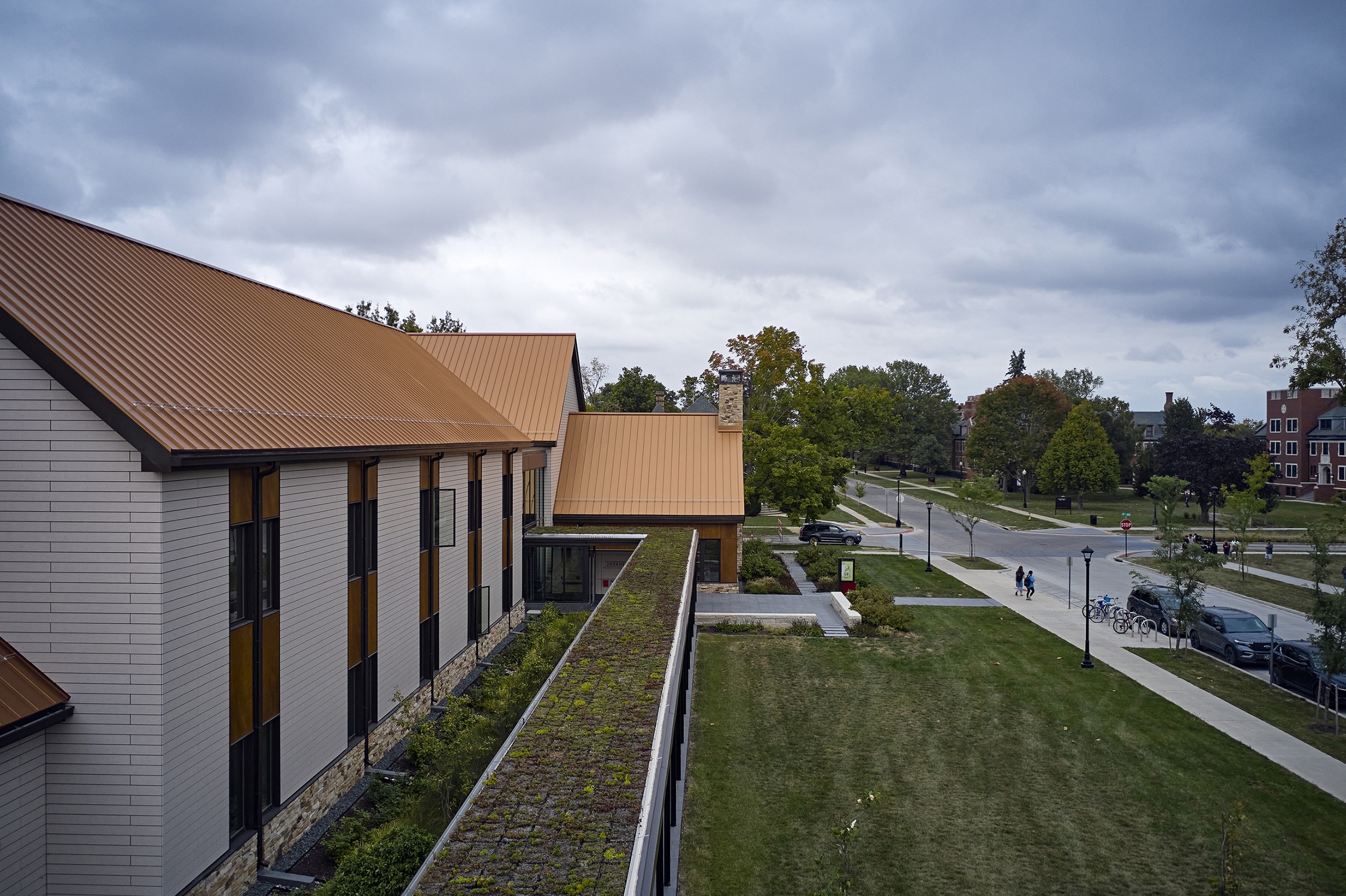 Grinnell College Admissions Building exterior with green roof