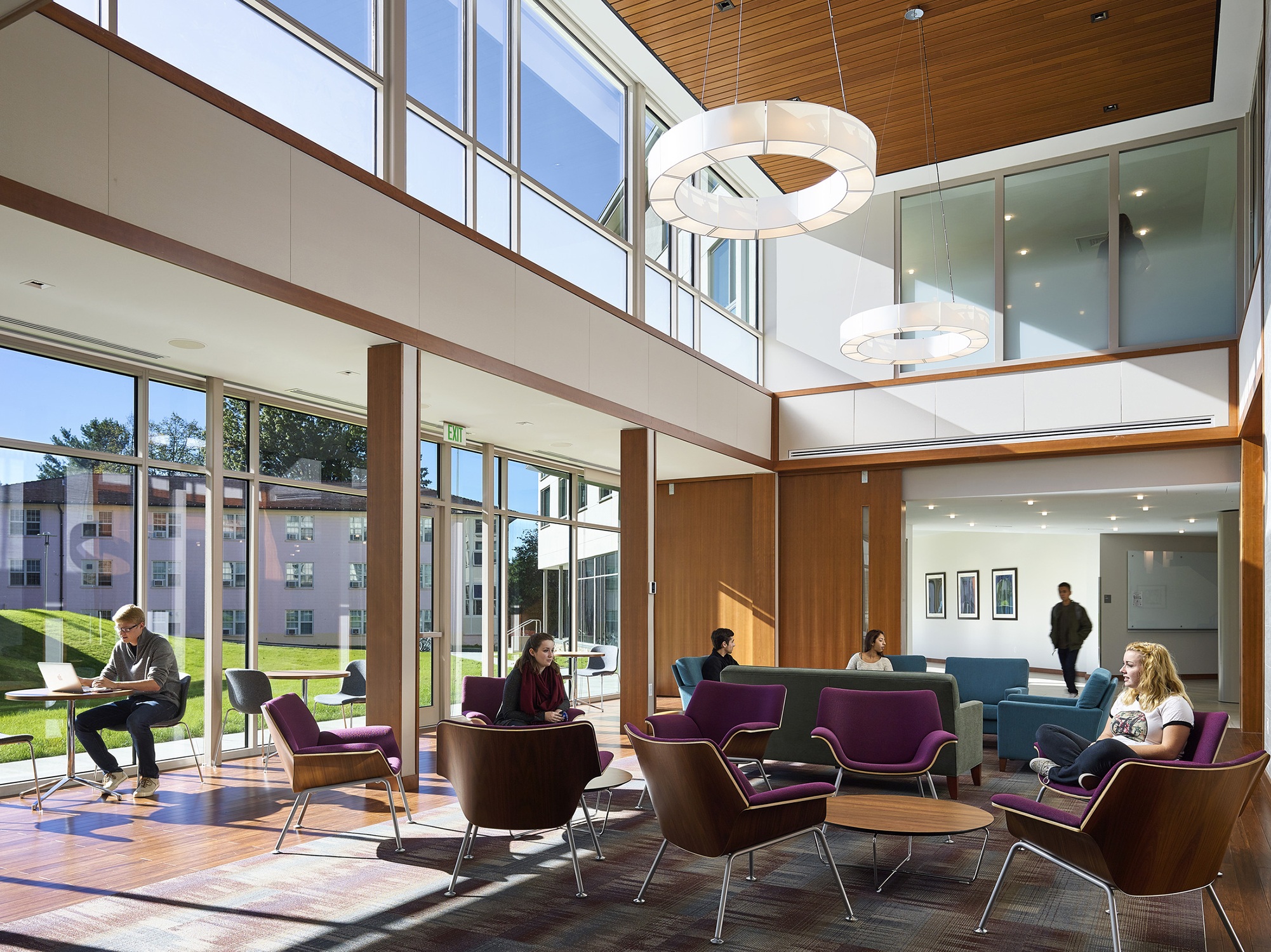 Goucher College_FirstYearVillage-Pagliaro Selz Lobby