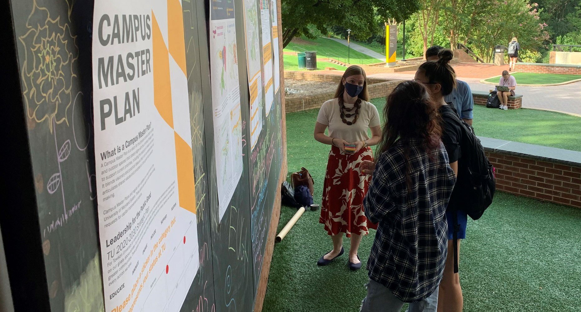 Laura Wheaton engages with university students