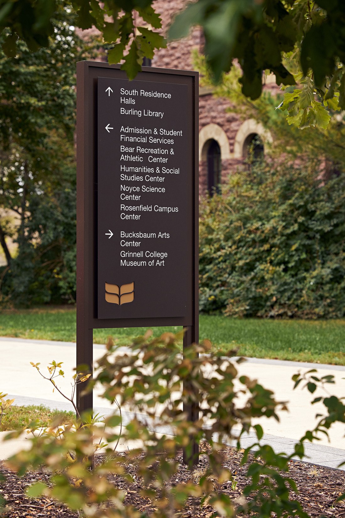 Grinnell Signage Pedestrian Wayfinding