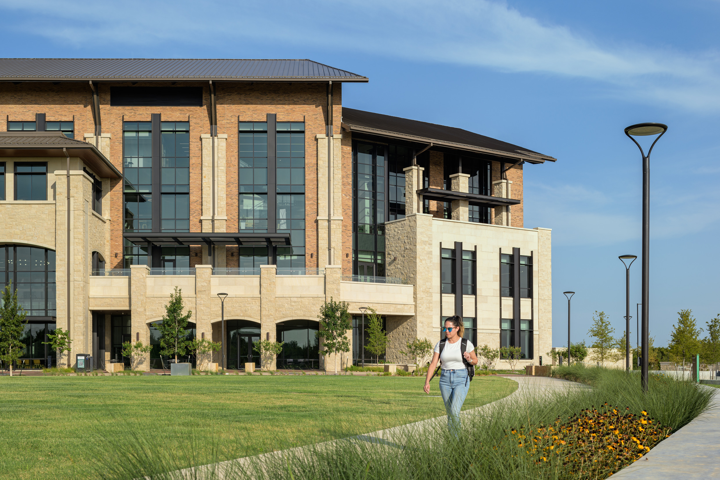 University Of North Texas, Frisco — Frisco Landing — Ayers Saint Gross