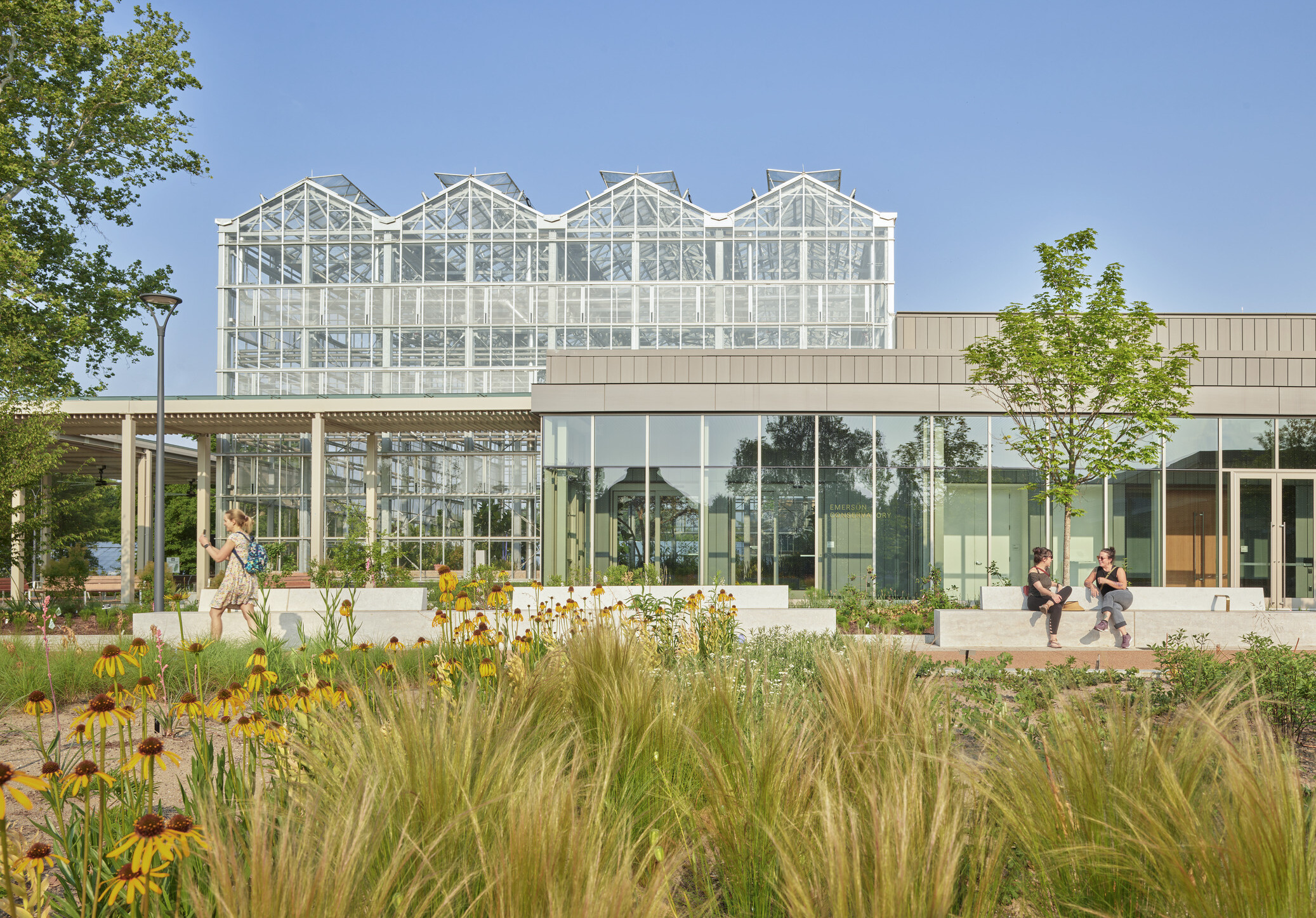 The exterior of the Jack C. Taylor Visitor Center connects with the main garden axis.