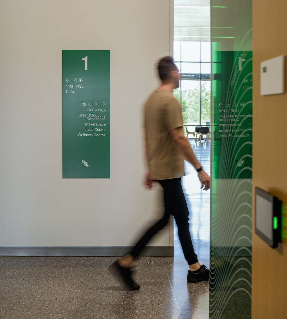 UNT Frisco Building Signage